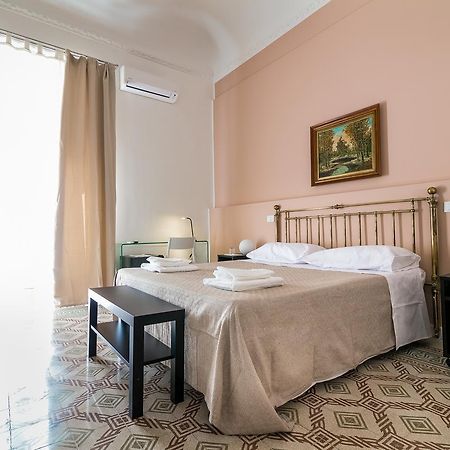 Liberty Suites Palermo Luaran gambar