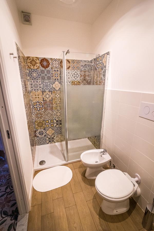 Liberty Suites Palermo Luaran gambar