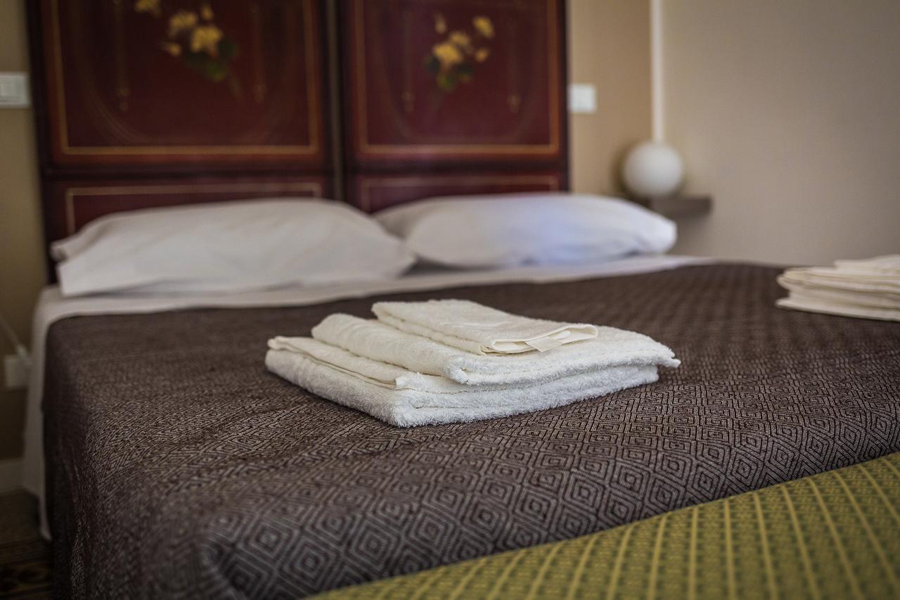 Liberty Suites Palermo Luaran gambar